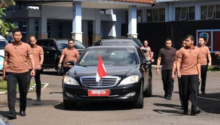 Jokowi Bakal Pakai Mobil Dinas Super Eksklusif, Satu-satunya di Dunia!