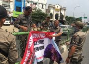 Ganggu Masjid, Lagu Hati-Hati Tak Ada Lagi di Lampu Merah