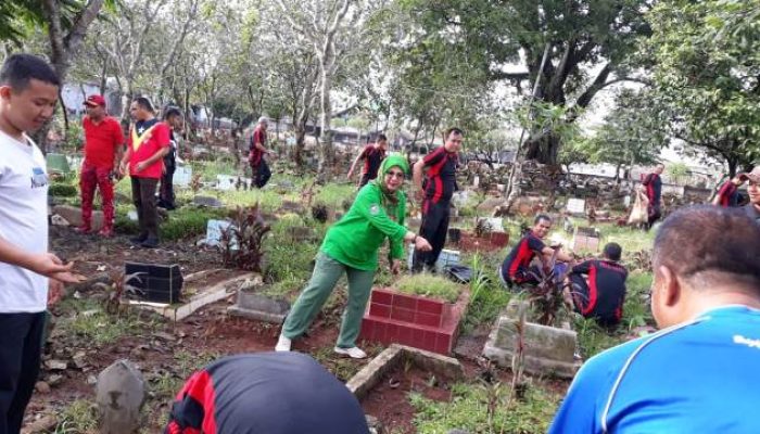 Kuburan Dijadikan Tempat Dangdutan dan Mabuk-Mabukan, Satpol PP Depok Turun Tangan