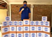 Aditya Wiradiputra Bagikan Ribuan Masker dan Hand Sanitizer di Cinere