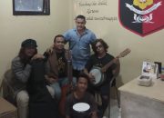 Alami Isolasi, Anggota Polsek Beji Ini Bikin Lagu ‘Doa Dalam Sujud’