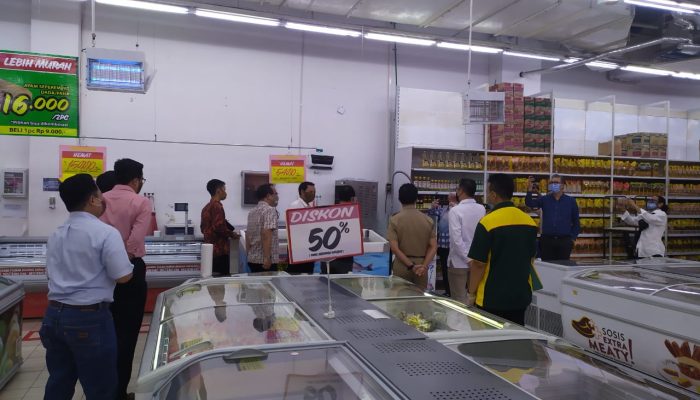 Giant Umumkan Akan Tutup Permanen, Bagaimana Nasib Karyawan?