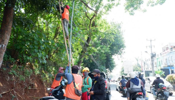 Pemkot Depok Beri Tenggat Waktu Perusahaan Provider Tata Kabel