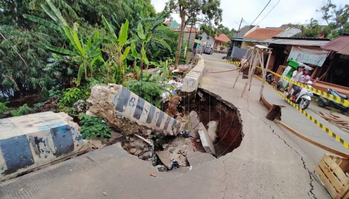 Alhamdulillah, Jalan Wadas Longsor Pekan Depan Diperbaiki DPUPR Depok