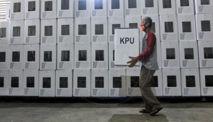 16.060 Bilik Suara Siap Jadi Tempat Pencoblosan 2 Paslon di Pilkada Depok