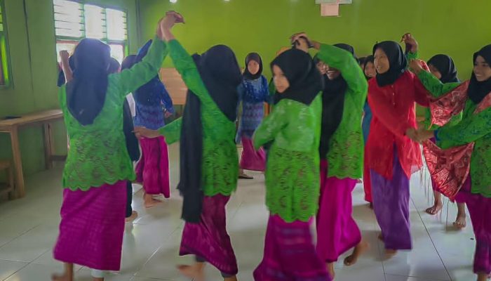 Dosen UI Rancang Strategi Pengembangan Desa Wisata Komodo