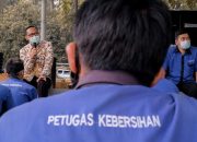 Ketika Petugas Kebersihan Diajak Ikhlas