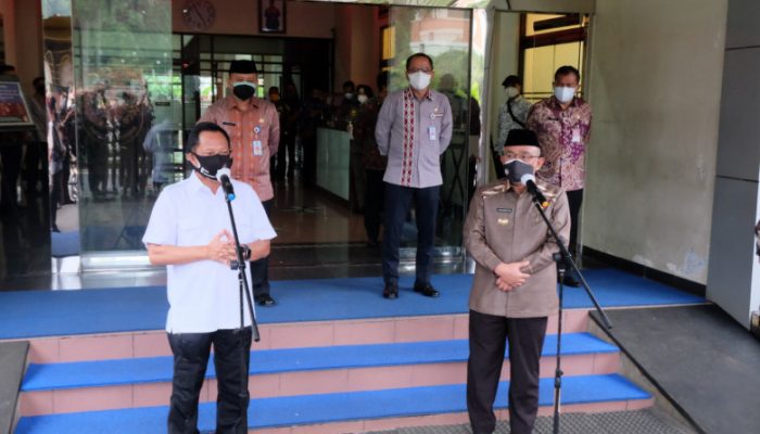 Insentif Nakes Cair 100 Persen, Mendagri Apresiasi Pemkot Depok