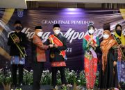 Yeay… Ariel dan Silika Dinobatkan jadi Abang Mpok Depok
