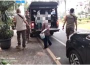 Satpol PP Depok Jaring Lima Manusia Silver