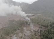 Semeru Kembali Luncurkan Awan Panas Guguran