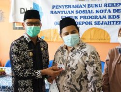 Wakil Wali Kota Depok Serahkan 258 Kartu BPK untuk Warga Sawangan