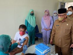 Tinjau Gerai Vaksinasi, Wali Kota Idris Ajak Warga Segera Vaksin Booster