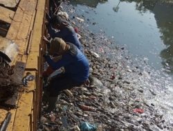 Satgas DPUPR Rutin Normalisasi Situ Pengarengan