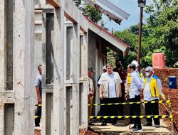 Jokowi Tinjau Progres Pembangunan Rumah Tahan Gempa di Cianjur