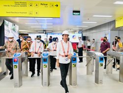Presiden Meninjau Perkembangan Pembangunan LRT