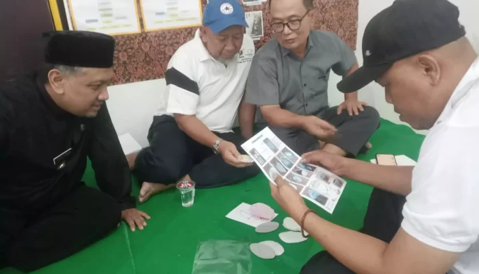 Berdayakan Lansia, Kelurahan Pocin Latih Olah Sampah dengan Eco Enzyme