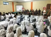 PPK Cipayung dan PPS Ratujaya Sosialisasikan Pemilu kepada Pelajar