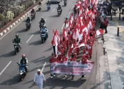 Kirab Bendera Merah Putih Berlangsung Meriah