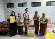 Dinsos Terima Alat Bermain dari DP3AP2KB