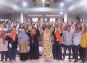 Salawat Ribuan Warga Iringi Kedatangan Wenny Haryanto ke MUI Depok