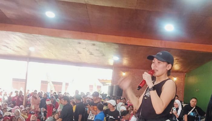 HUT ke-26 Kota Depok, Ayu Ting Ting Lepas Ribuan Peserta Jalan Sehat yang Digagas Dua Tokoh Masyarakat Fenomenal