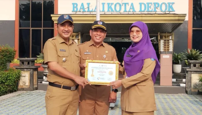 Dinkes Depok Sabet Penghargaan di IHIA-IHIE 2025