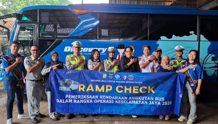 Satlantas Polres Metro Depok Sisir Kelayakan Bus